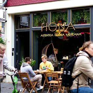 Vandrarhem This HoTel 