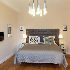 https://blue-tulip-amsterdam.amsterdamhotelsnl.com