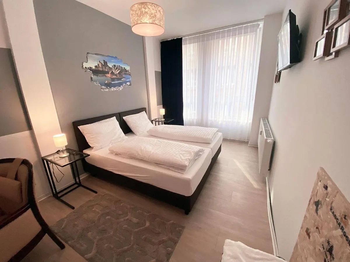 *** Hotel Kangarooms - Schlachte Weserpromenade Bremen Germany